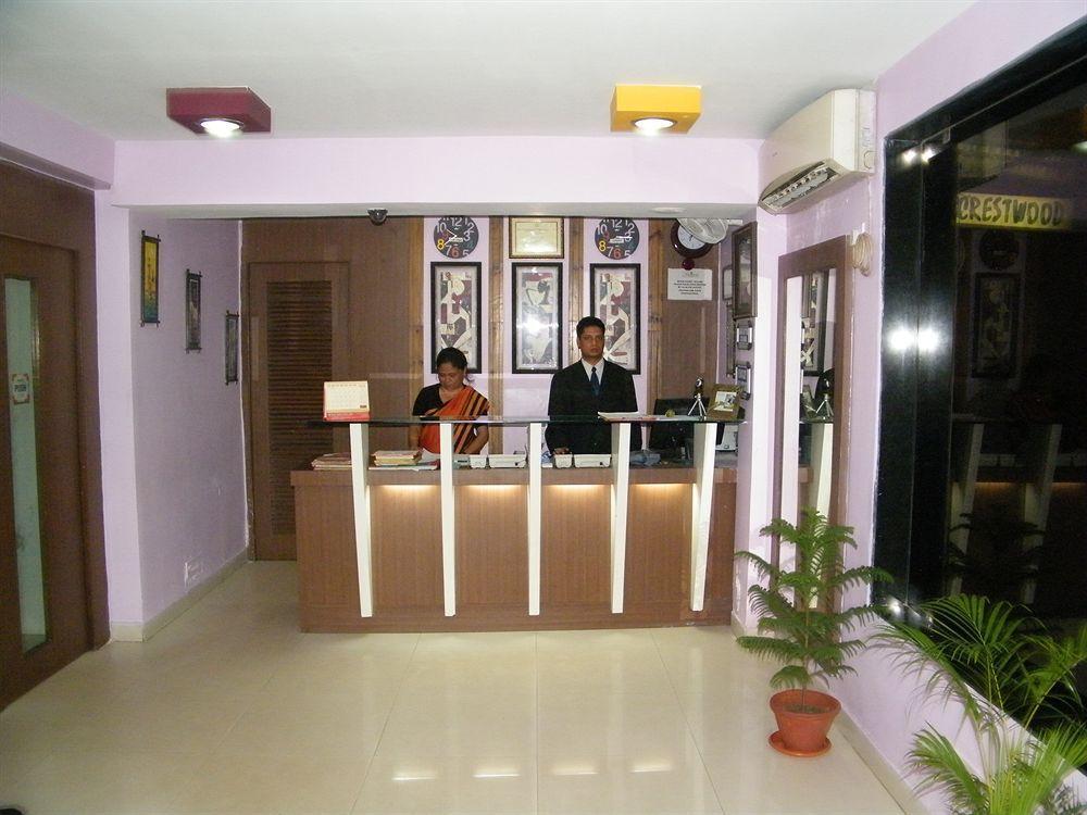 כלכותה Hotel Crestwood מראה חיצוני תמונה